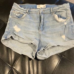 jeans shorts with rips
